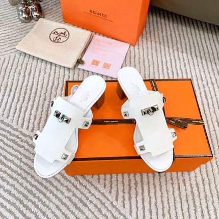 INVINCIBLE 50 SANDAL IN WHITE CALFSKIN