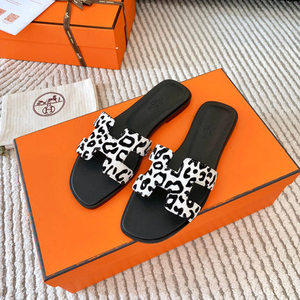 0RAN SANDAL IN BLACK MIX WHITE SUEDE