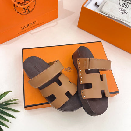 KOS CLOG IN PEANUT BROWN CALFSKIN