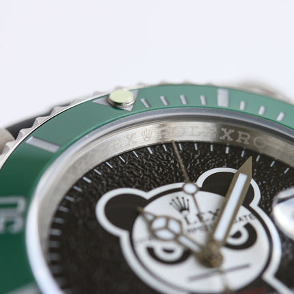 SUBMARINER DATE 40MM CUSTOM STEEL GREEN BEZEL BLACK BEAR DIAL