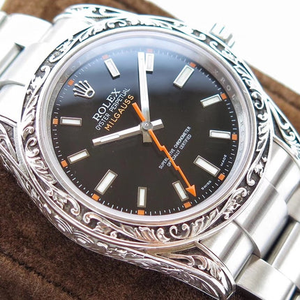 MILGAUSS 40 HAND ENGRAVED CASE BLACK DIAL