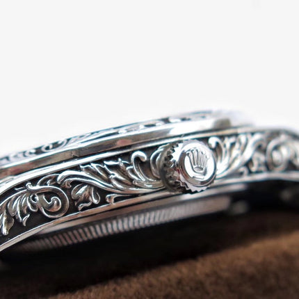 MILGAUSS 40 HAND ENGRAVED CASE WHITE DIAL