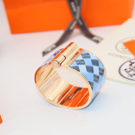 Collection image for: HM BRACELET