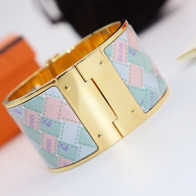 MULTICOLOR PINK BLUE HINGED BRACELET 36MM