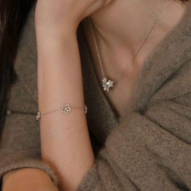 WILD FLOWER 4 MOTIF DIAMOND PAVED BRACELET