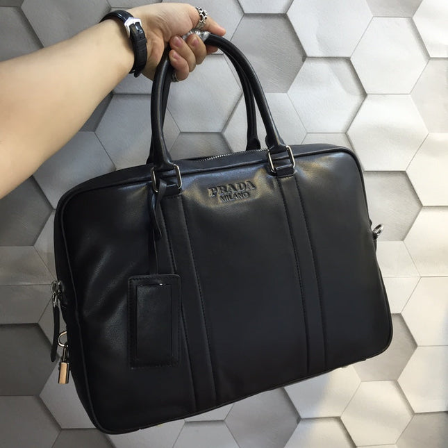 BRIEFCASE 38 IN BLACK SMOOTH LAMBSKIN