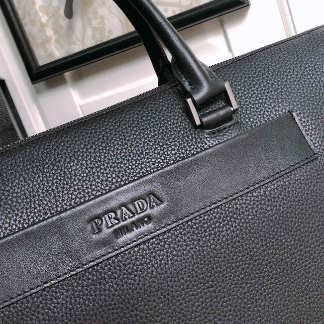 BRIEFCASE 40 IN BLACK GRAINED CALFSKIN