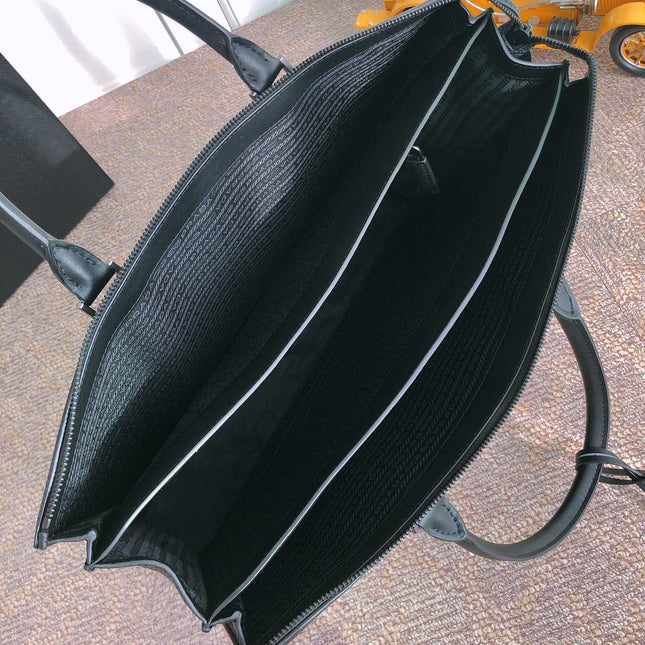 BRIEFCASE 40 IN BLACK GRAINED CALFSKIN