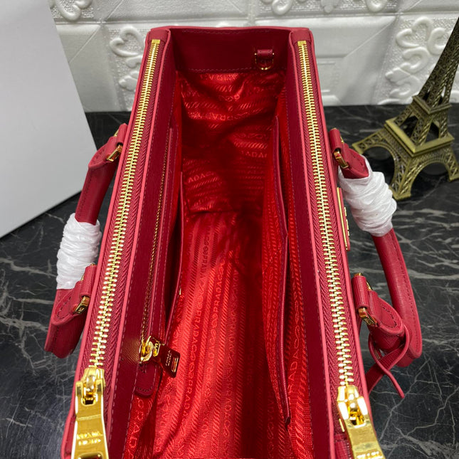 PRA GALLERIA 32 BAG IN CHERRY RED SAFFIANO LEATHER