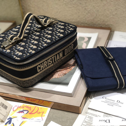 SMALL 24 VANITY CASE IN BLACK MONOGRAM OBLIQUE JACQUARD