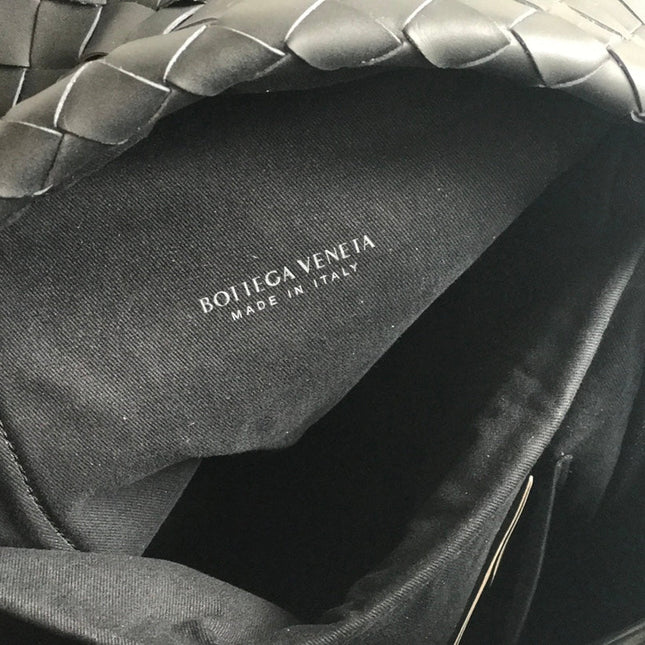 SMALL INTRECCIATO 41 BACKPACK IN BLACK CALFSKIN