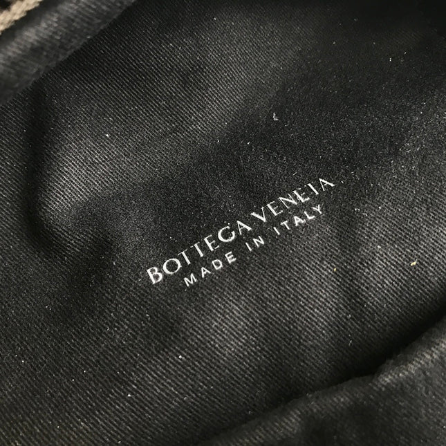 SMALL INTRECCIATO 41 BACKPACK IN CHARCOAL BLACK CALFSKIN