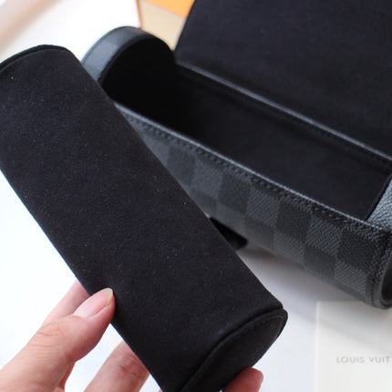 LV 25S ASTUCCIO PER 3 OROLOGI 20 IN BLACK DAMIER GRAPHITE CALFSKIN