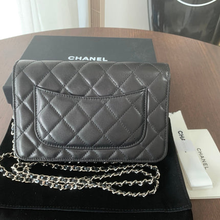 CC MINI 19 CLASSIC WALLET WITH STRAP IN BLACK LAMBSKIN WITH SILVER HARDWARE