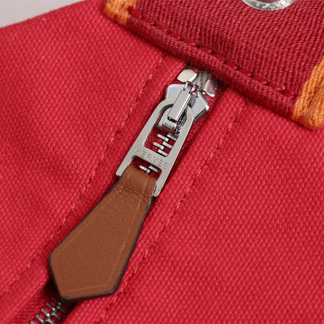 HM BRIDE-A-BRAC 21 RED CANVAS