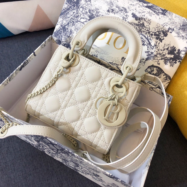 MINI LADY 17 BAG IN WHITE CALFSKIN