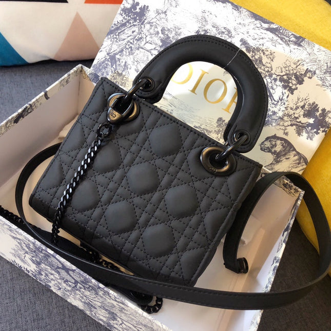 MINI LADY 17 BAG IN BLACK CALFSKIN