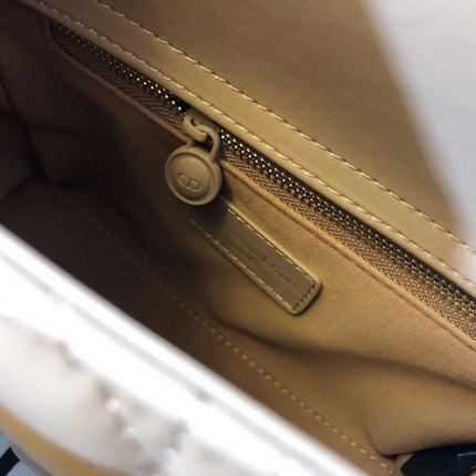 MEDIUM LADY 20 BAG IN CAMEL BROWN CALFSKIN