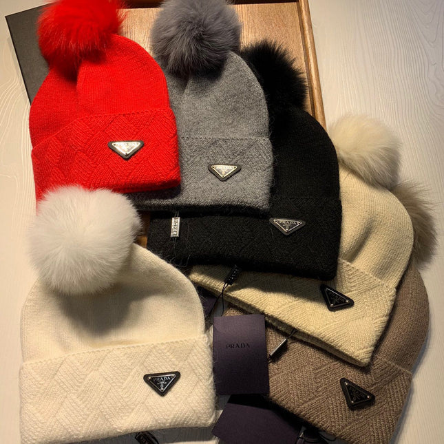 BEANIE HAT IN CHERRY RED WOOL AND RABBIT FUR 361436
