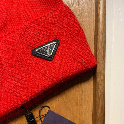 BEANIE HAT IN CHERRY RED WOOL AND RABBIT FUR 361436