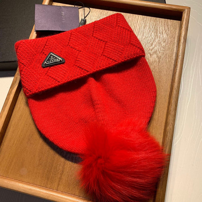 BEANIE HAT IN CHERRY RED WOOL AND RABBIT FUR 361436