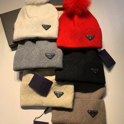BEANIE HAT IN CHERRY RED WOOL AND RABBIT FUR 361436