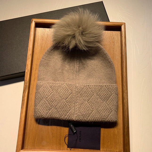 BEANIE HAT IN CAMEL BROWN WOOL AND RABBIT FUR 361437