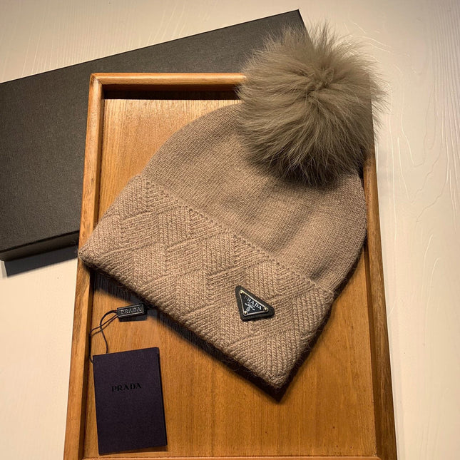 BEANIE HAT IN CAMEL BROWN WOOL AND RABBIT FUR 361437