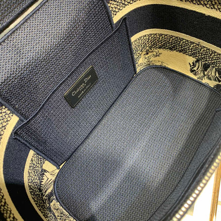 SMALL 25 VANITY CASE IN BLACK MONOGRAM OBLIQUE JACQUARD