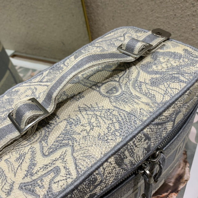 SMALL 25 VANITY CASE IN PASTEL GRAY MONOGRAM OBLIQUE JACQUARD