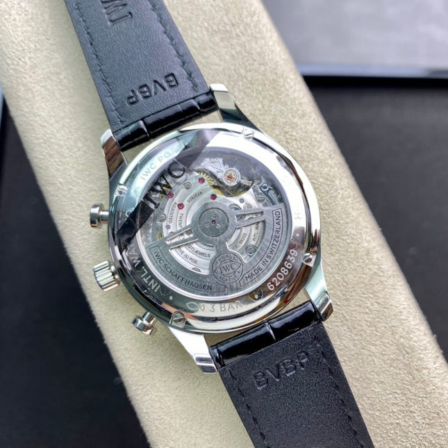 PORTUGIESER AUTOMATIC 40 MM WATCH SILVER CASE WITH BLACK LEATHER STRAP AND NAVY BLUE DIAL
