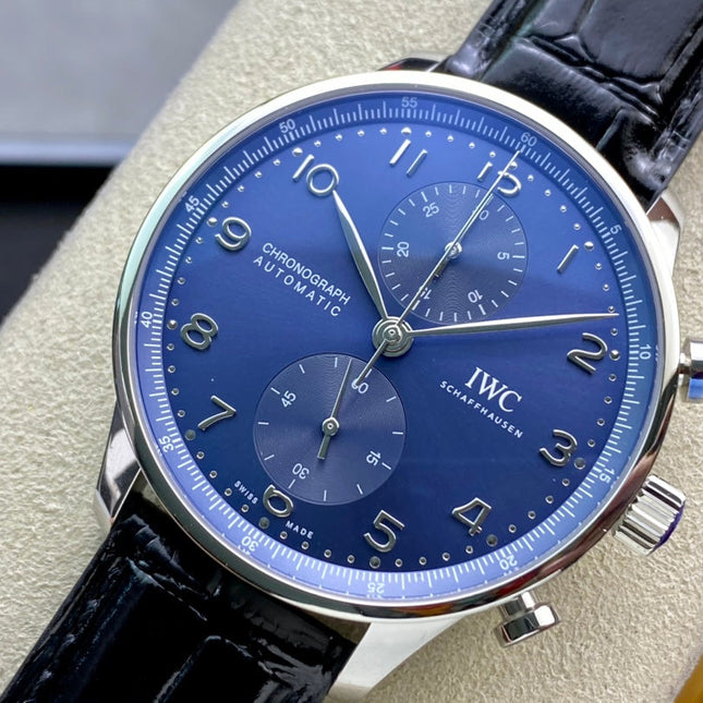 PORTUGIESER AUTOMATIC 40 MM WATCH SILVER CASE WITH BLACK LEATHER STRAP AND NAVY BLUE DIAL