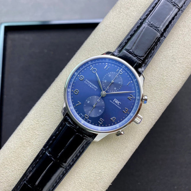 PORTUGIESER AUTOMATIC 40 MM WATCH SILVER CASE WITH BLACK LEATHER STRAP AND NAVY BLUE DIAL