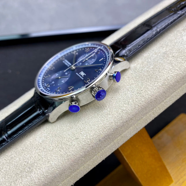 PORTUGIESER AUTOMATIC 40 MM WATCH SILVER CASE WITH BLACK LEATHER STRAP AND NAVY BLUE DIAL