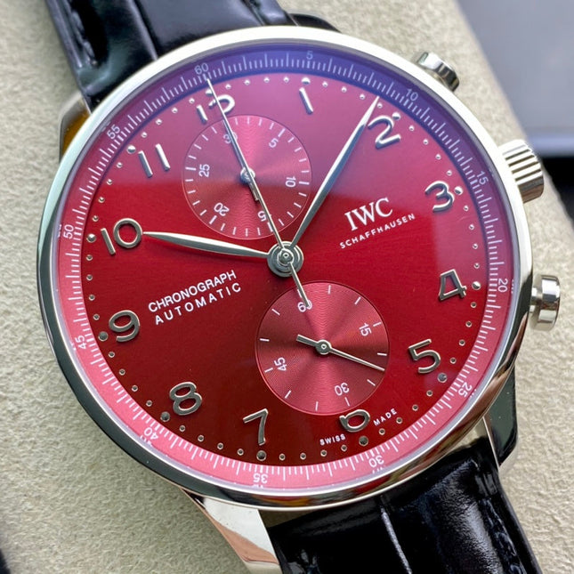 PORTUGIESER AUTOMATIC 40 MM WATCH SILVER CASE WITH BLACK LEATHER STRAP AND CHERRY RED DIAL