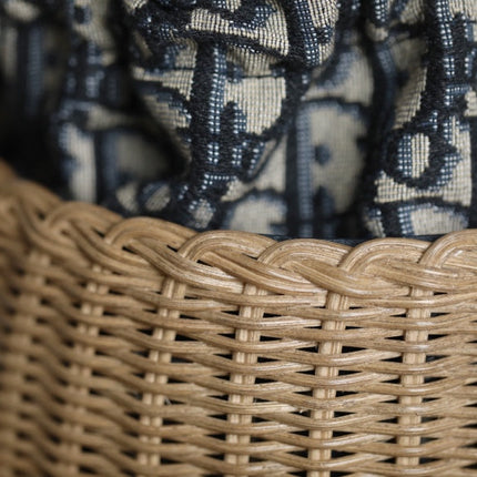 BUCKET BAG 19 IN BLACK OBLIQUE JACQUARD AND BEIGE WICKER