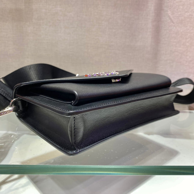 ENVELOPE FLAP BAG 20 IN BLACK SAFFIANO LEATHER