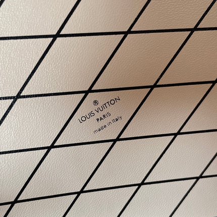 LV 25S PETITE BOITE CHAPEAU 17 IN BROWN MONOGRAM COATED CALFSKIN