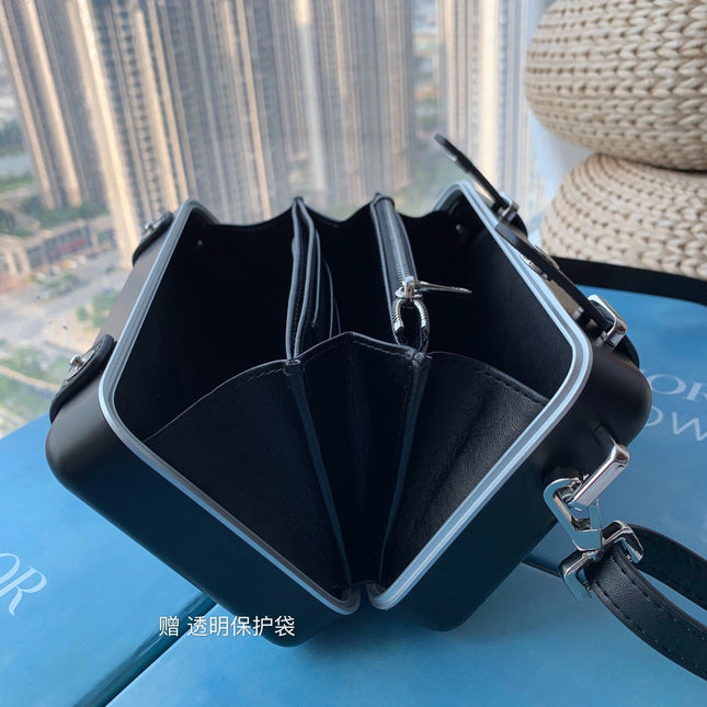 RIMOWA 20 CASE BAG IN BLACK ALUMINUM MAGNESIUM