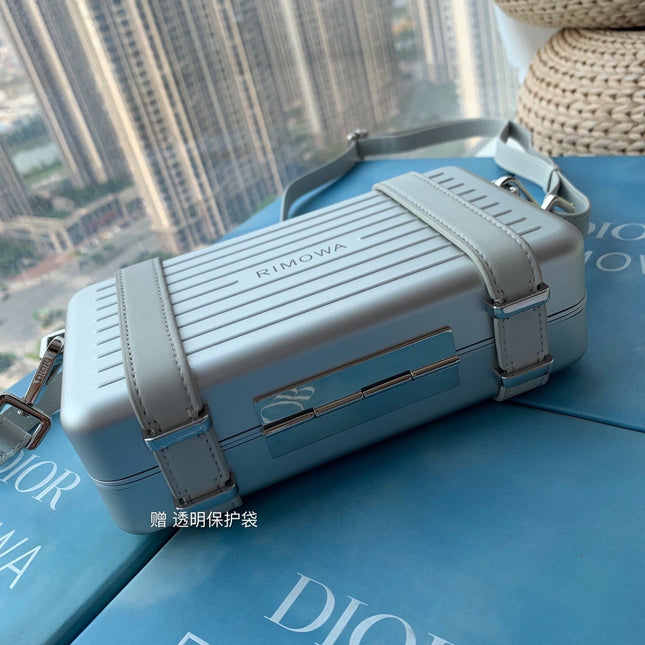 RIMOWA 20 CASE BAG IN GREY ALUMINUM MAGNESIUM