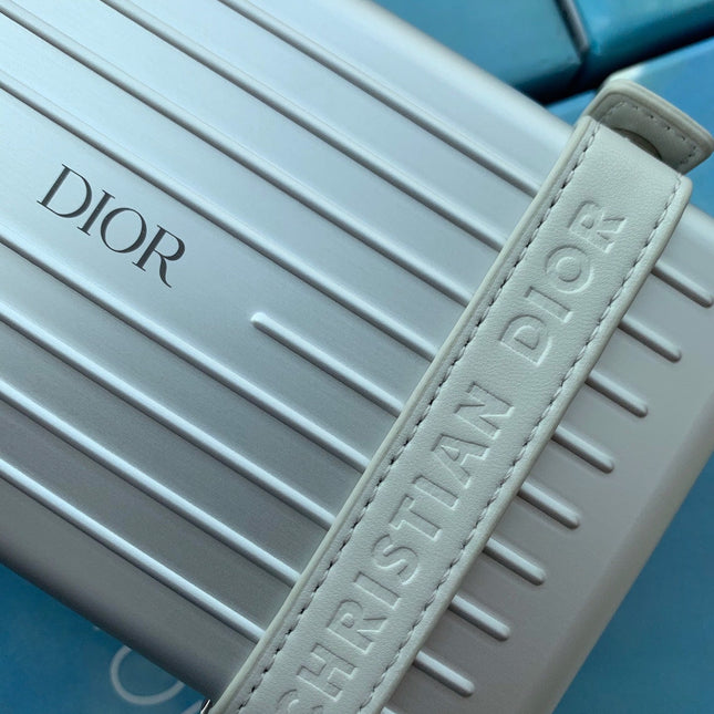 RIMOWA 20 CASE BAG IN GREY ALUMINUM MAGNESIUM