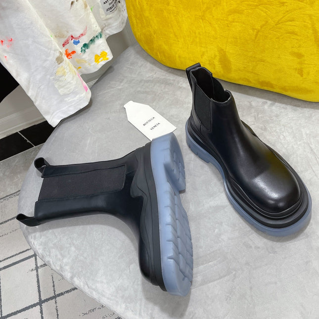 TIRE CHELSEA BOOT IN BLACK MIX ICE BLUE CALFSKIN