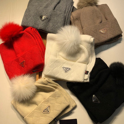SET SCARF AND HAT IN WHITE WOOL AND RABBIT FUR 416368