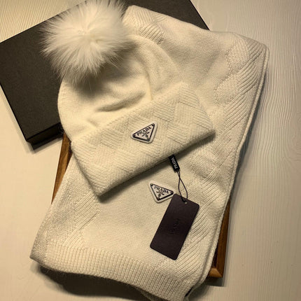 SET SCARF AND HAT IN WHITE WOOL AND RABBIT FUR 416368