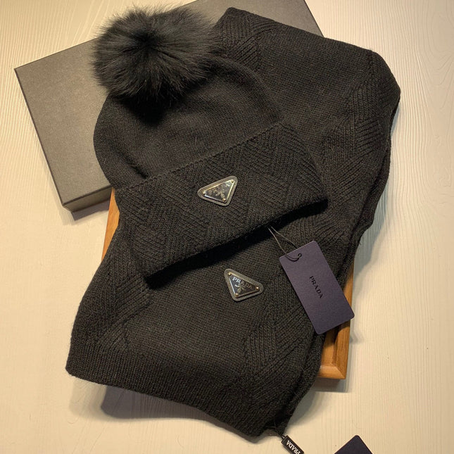 SET SCARF AND HAT IN BLACK WOOL AND RABBIT FUR 416369