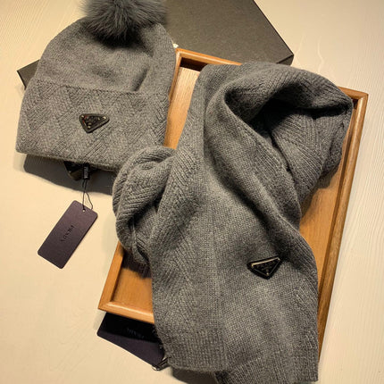 SET SCARF AND HAT IN DOVE GRAY WOOL AND RABBIT FUR 416366