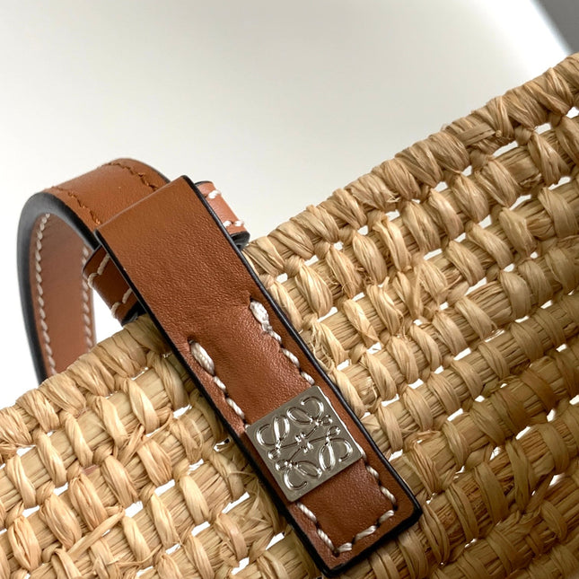 LOEWE 25S BASKET BAG 30 IN NATURAL MIX BROWN RAFFIA CALFSKIN SHOULDER STRAP