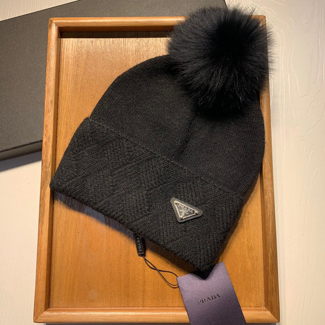 BEANIE HAT IN BLACK WOOL AND RABBIT FUR 361438