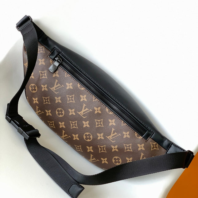 LV 25S DISCOVERY BUMBAG 47 IN BROWN AND BLACK EMBOSSED MONOGRAM ECLIPSE CALFSKIN
