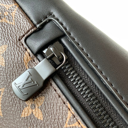 LV 25S DISCOVERY BUMBAG 47 IN BROWN AND BLACK EMBOSSED MONOGRAM ECLIPSE CALFSKIN
